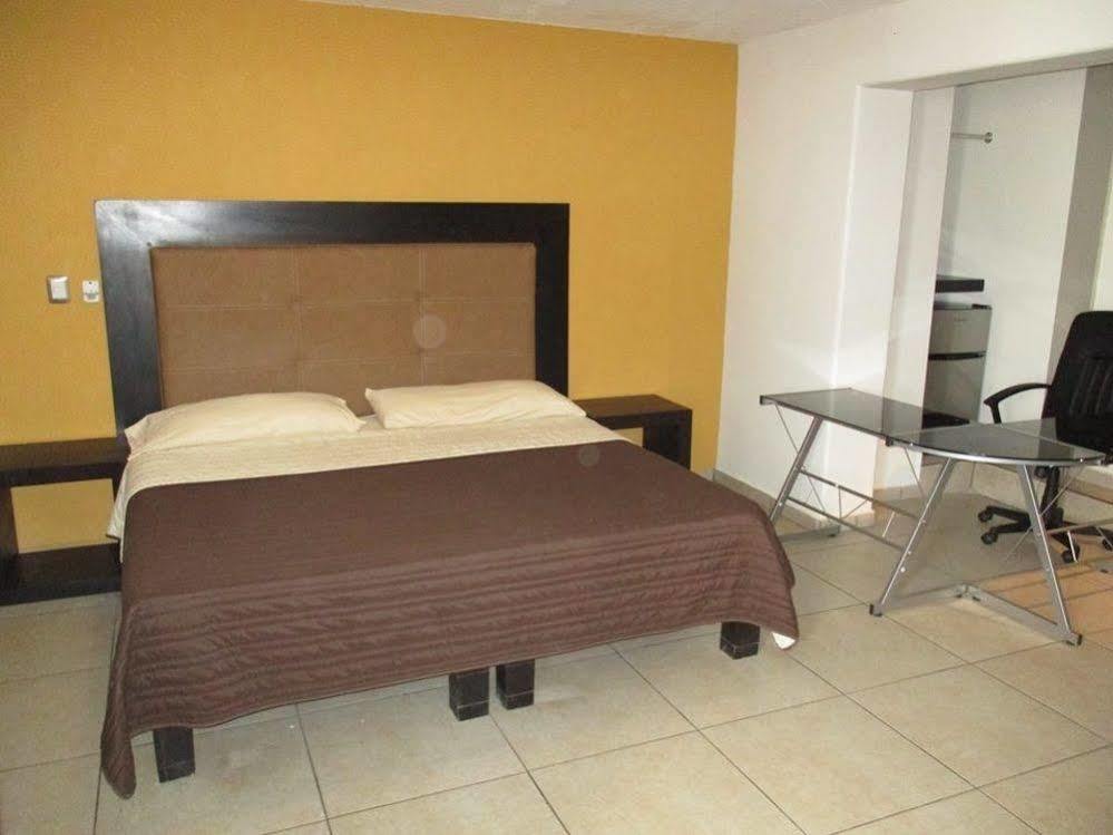 Hotel Flores Guamuchil 외부 사진