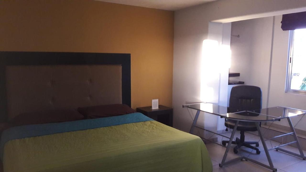 Hotel Flores Guamuchil 외부 사진